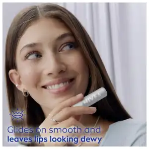 Nivea Dewy Lip Care + Hyaluronic Acid (0.18 oz) miniatura 5
